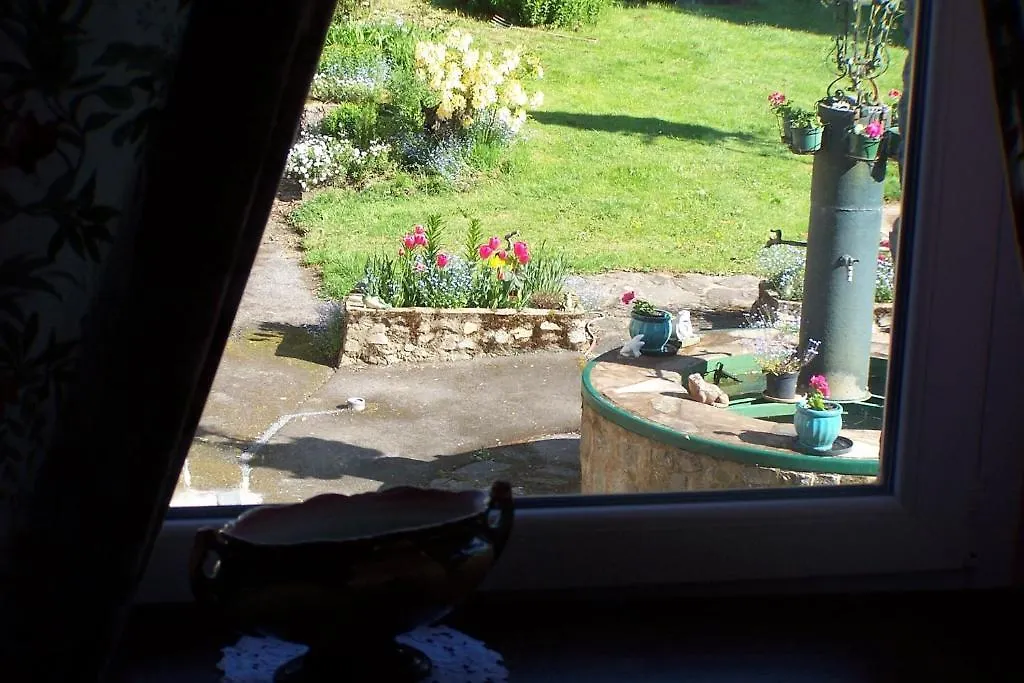 Le Moulin Du Bignon Bed & Breakfast Lassy